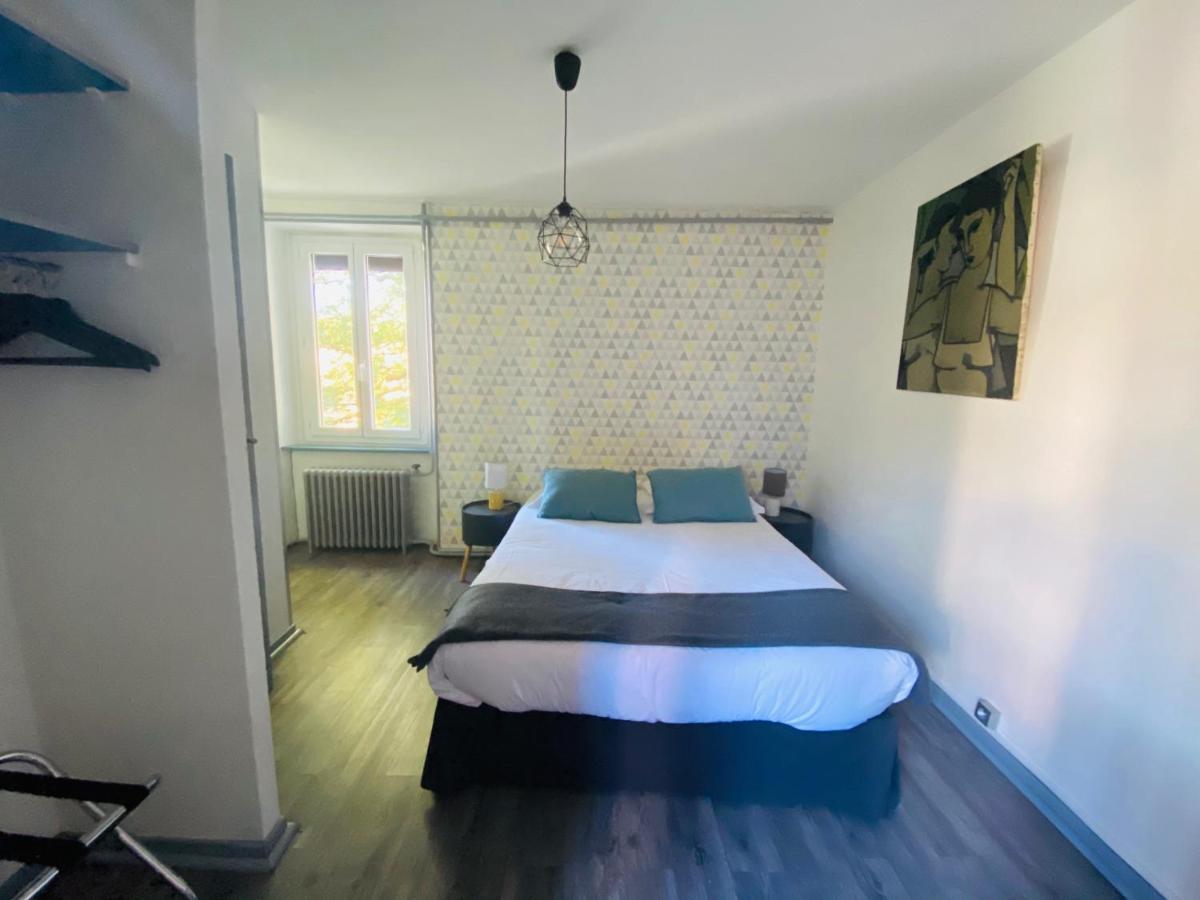 A La Maison Hotel Restaurant Lacaune Dış mekan fotoğraf